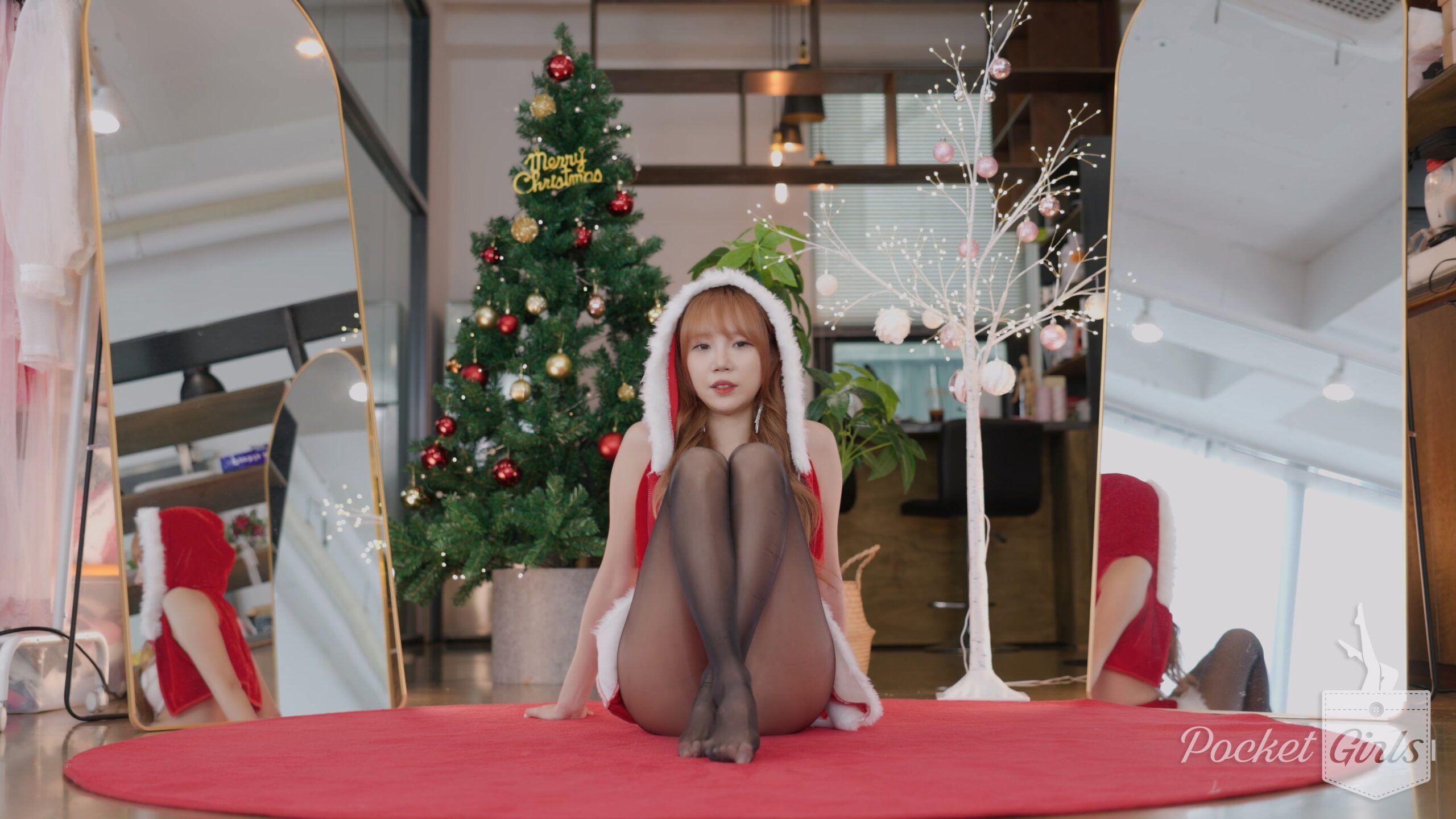 Minchae’s Charms on Crimson Carpet, Part.4 - #1127