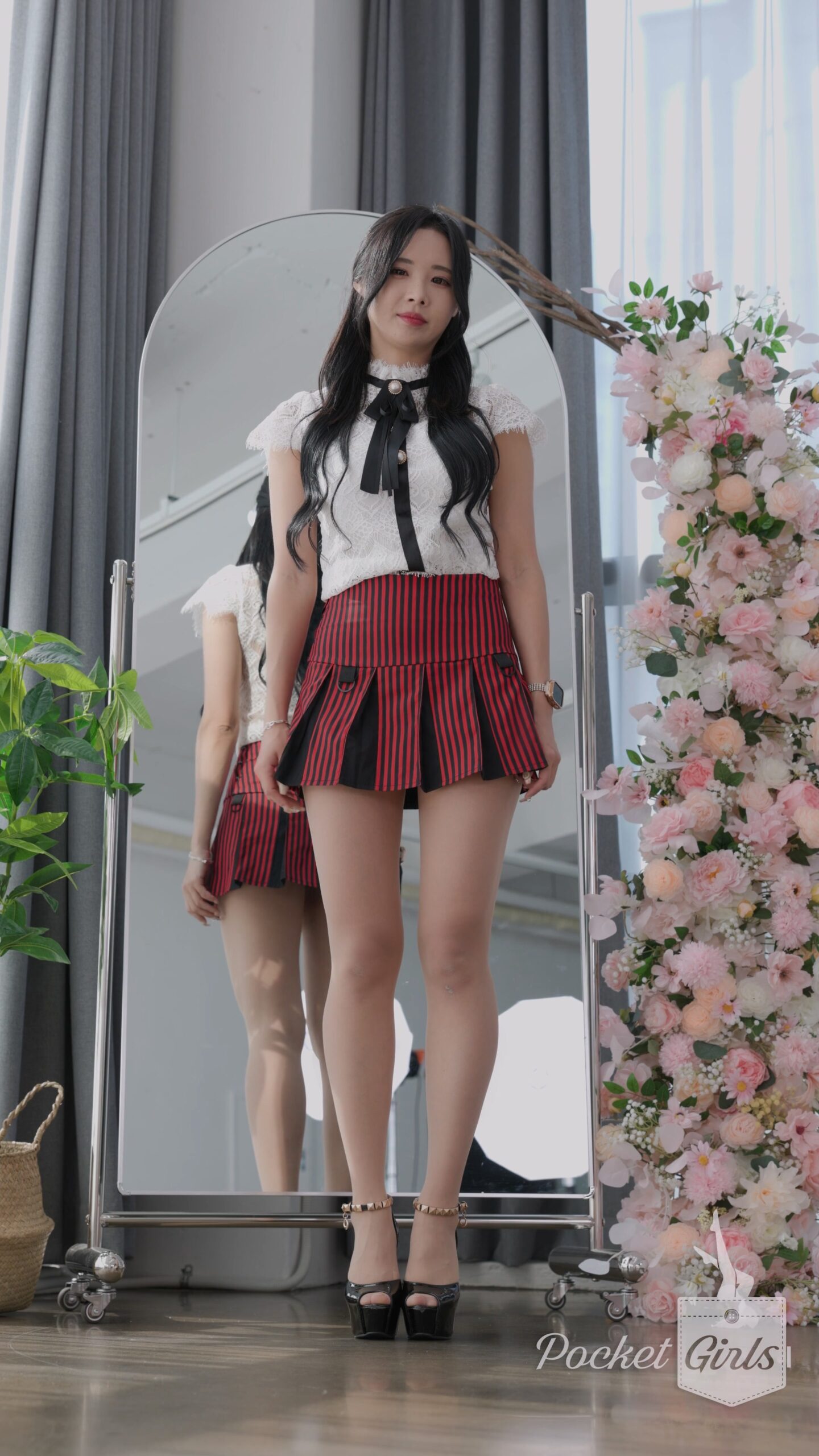 Miniskirts Dance, Habin, Part.2c - #0807